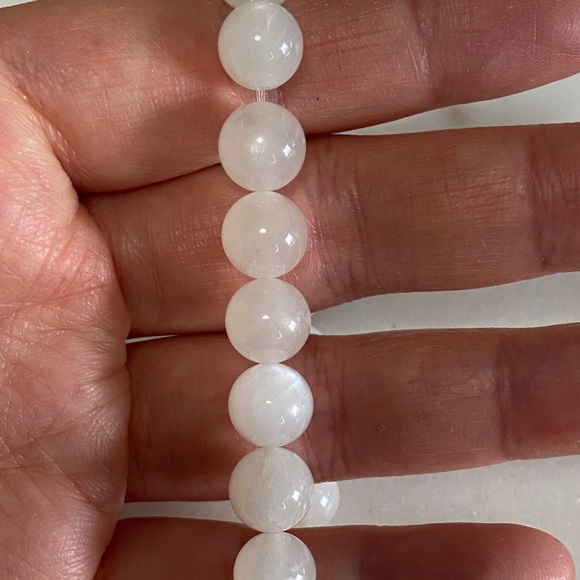 Moon stone - Picture 4 of 5